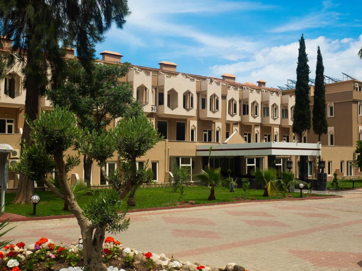 Alexius Beach Hotel بيلديبي المظهر الخارجي الصورة